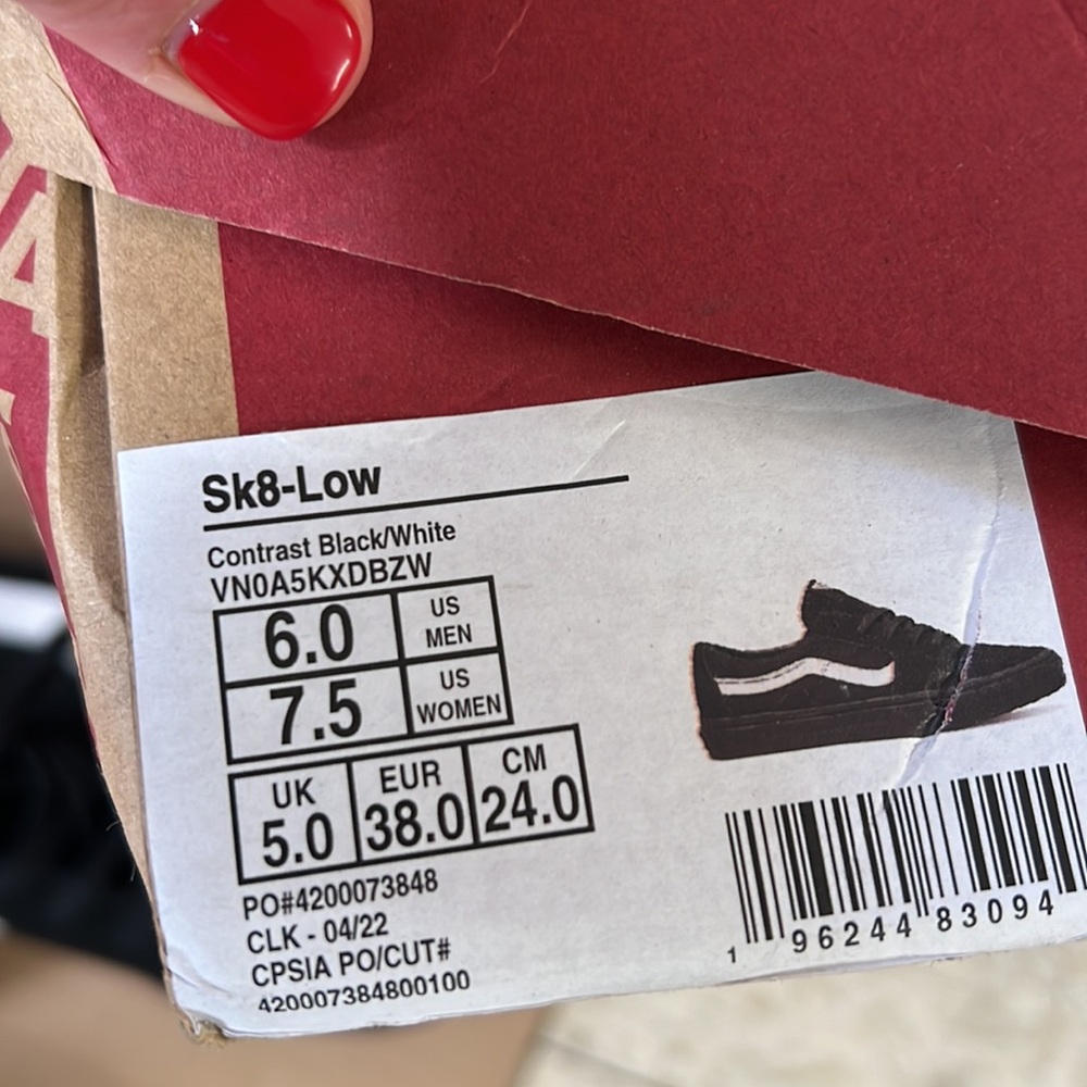 NIB SK8-LOW Men Contrast Black/White (38) - Picture 3 of 3